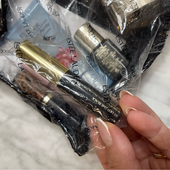 Estée Lauder Advanced Night Repair Set - Picture 6 of 10